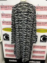 Cargar imagen en el visor de la galería, Zebra Print Cardigan (Size M)
