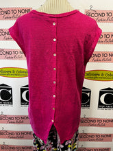 Load image into Gallery viewer, Tahari 100% Linen Top (Size M)
