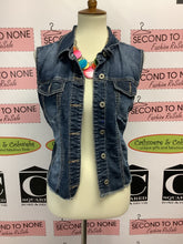 Charger l&#39;image dans la galerie, Maurice’s Denim Vest (Size XL)
