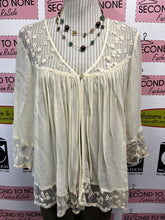 Cargar imagen en el visor de la galería, Charlie Paige Peasant Blouse (Size L)
