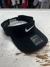 Charger l'image dans la galerie, NWT Nike Dri-Fit Visor (OSFM)
