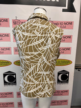 Load image into Gallery viewer, 100% Linen Sleeveless Tie-Front Top (Size XL)
