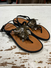 Charger l'image dans la galerie, Silvian Heach Leaf Sandals (Size 36=5)
