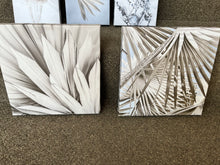 Cargar imagen en el visor de la galería, Close-Up Palm Canvas Art
