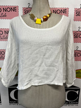 Load image into Gallery viewer, Made in Italy White Top (Size L)
