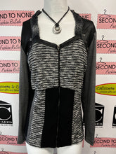 Cargar imagen en el visor de la galería, Mixed Fabric &amp; Texture Zip Front Top (Size XL)

