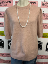 Load image into Gallery viewer, Wool Blend Short Sleeve Sweater (Size L)
