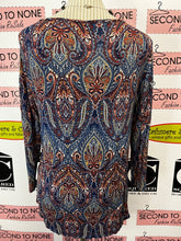 Load image into Gallery viewer, db Printed Top (Size M)
