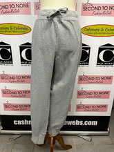 Charger l&#39;image dans la galerie, Fila Grey Sweatpants (Size XXL)
