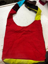 Cargar imagen en el visor de la galería, Patchwork Boho Crossbody Bag
