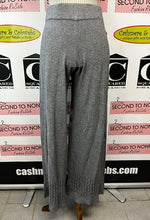 Cargar imagen en el visor de la galería, Lemon Knit Lounge Pants (Size M)
