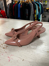 Charger l'image dans la galerie, Kenneth Cole Slingback Heels (Size 7.5)
