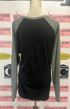 Cargar imagen en el visor de la galería, Men&#39;s Band Tees (4 Options)
