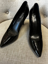 Load image into Gallery viewer, Michael Kors Patent-Leather Heels (Size 71/2)
