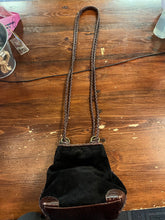 Cargar imagen en el visor de la galería, Vintage Brazilian Leather Crossbody
