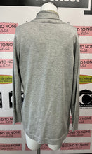 Load image into Gallery viewer, Olivia Warren Grey Cardigan (Size S)
