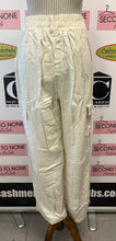 Load image into Gallery viewer, Light-Weight Linen-Look Cargo-Style Pant
