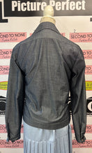 Cargar imagen en el visor de la galería, Comrags Faux Denim Jacket (Size XL)
