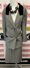Load image into Gallery viewer, Vintage B&amp;W Gingham Jacket &amp; Skirt Set (Size L/XL)

