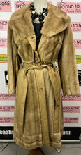 Cargar imagen en el visor de la galería, Glamourous Faux Fur Fit &amp; Flare Belted Coat (Size S)
