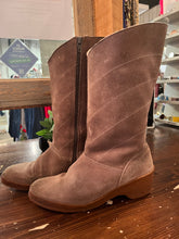 Cargar imagen en el visor de la galería, Snowmaids Grey Winter Boots (Size 6.5)
