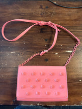 Cargar imagen en el visor de la galería, Betsy Johnson Monochrome Skull Purse
