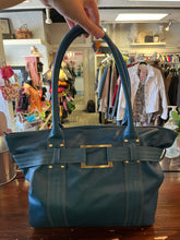 Cargar imagen en el visor de la galería, Avon Blue Tote Purse (With interior organizers!)
