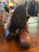 Cargar imagen en el visor de la galería, Sweater Cuff Heeled Combat Boot (Size 7)
