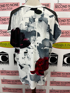 Rose Printed T-Shirt (Size XXL)