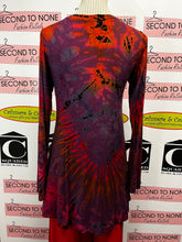 Load image into Gallery viewer, Groovy Tie Dye Tunic Top (Size S/M)
