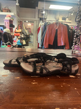 Charger l'image dans la galerie, Merrell Outdoorsy Sandals (Size 6)
