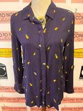 Load image into Gallery viewer, NWT Fruit Salad Print Navy Top (Size M)
