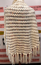 Charger l'image dans la galerie, Handmade Cream Crochet Shawl (One Size)
