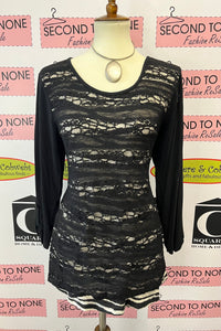 Lace Overlay Printed Top (Size L)