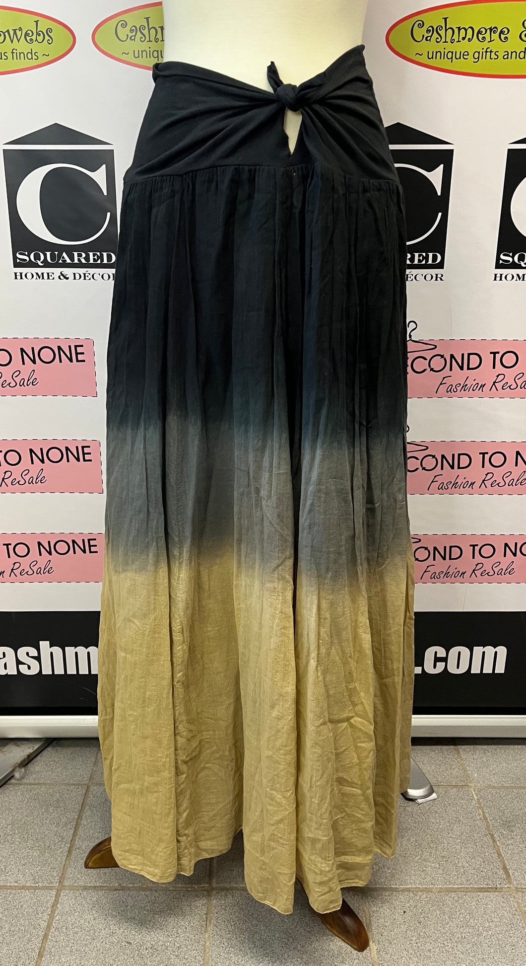 Tonal Ombré Wide Band Skirt (Size L)