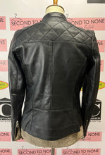 Charger l&#39;image dans la galerie, Danier Quilted Leather Jacket (Size 2XS)
