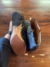 Cargar imagen en el visor de la galería, Franco Sarto Gold Brocade Boots (Size 9)
