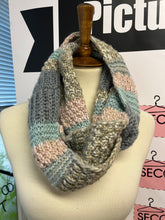 Load image into Gallery viewer, Steve Madden Scarf + Pompom Toque Set
