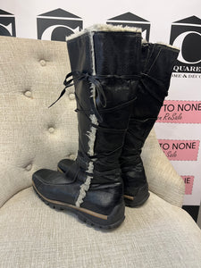 Italian Lace Up Leather Winter Boots (Size 9 1/2)