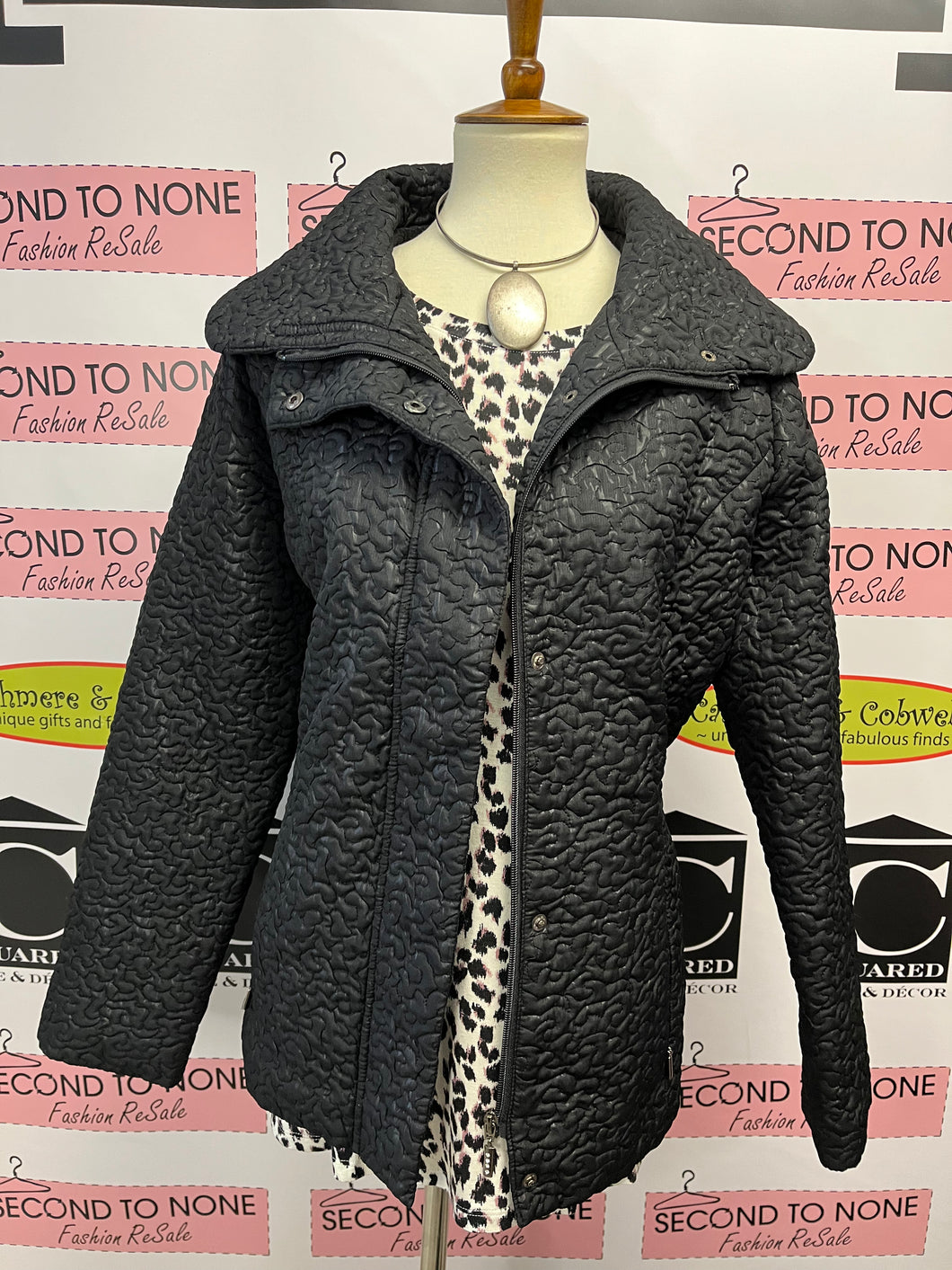 Quilted Texture Coat (Size L)