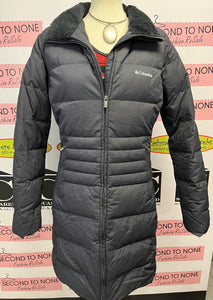 Columbia Mid Length Puffer Coat (Size XL)