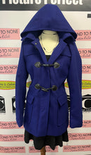 Charger l&#39;image dans la galerie, Royal Blue Toggle Front Coat (Size M)
