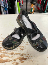 Cargar imagen en el visor de la galería, Black &amp; Colourful Speck Rieker Leather Mary Jane’s (Size 9/EU 40)
