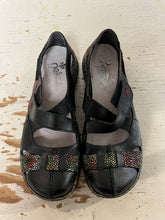Cargar imagen en el visor de la galería, Black &amp; Colourful Speck Rieker Leather Mary Jane’s (Size 9/EU 40)
