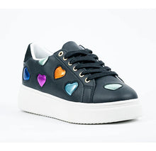 Charger l&#39;image dans la galerie, 100% Leather Heart Motif Platform Sneaker (2 Colours)
