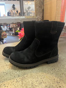 Black Suede Winter Boots (Size 6)