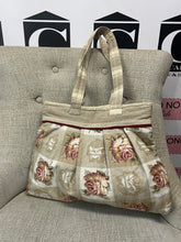 Charger l&#39;image dans la galerie, Rose Print Handbag
