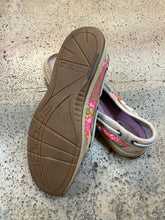 Charger l&#39;image dans la galerie, Colourful Sperry Deck Shoes (Size 7)

