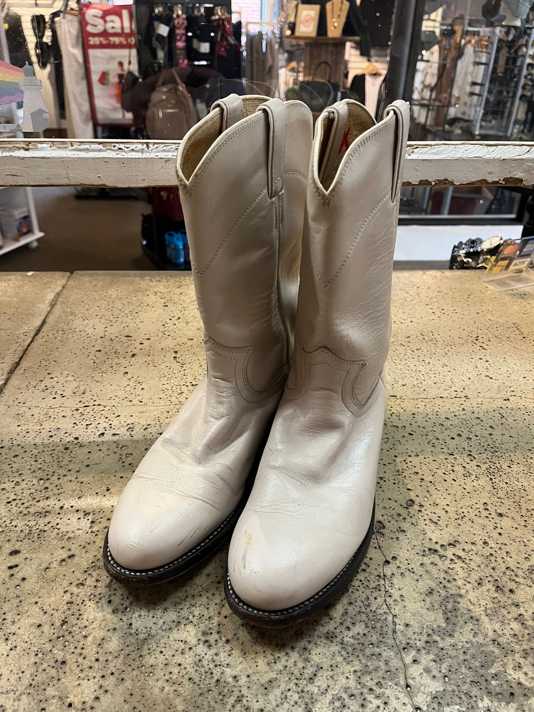 Justin Ivory Western Style Boots (Size 7.5)