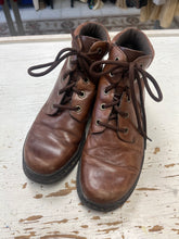 Cargar imagen en el visor de la galería, Earth Shoe Brown Leather Lace Up Boots (Size 6.5)
